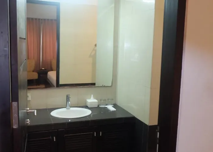 Hotel The Radiant Tuban