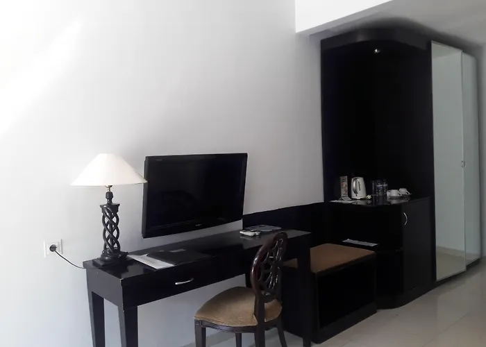 The Radiant Hotel Tuban