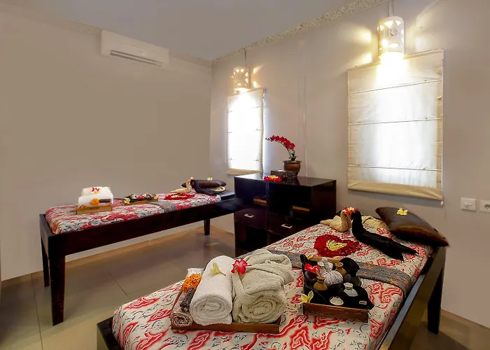 Hotel The Radiant Tuban