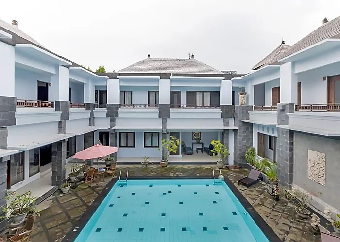 The Radiant 3* Tuban